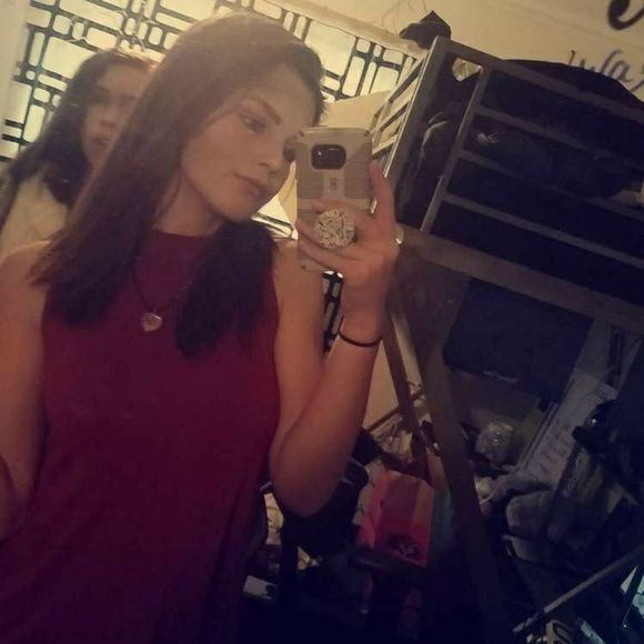 Meet your Posher, Sistinas - Picture 1 of 1